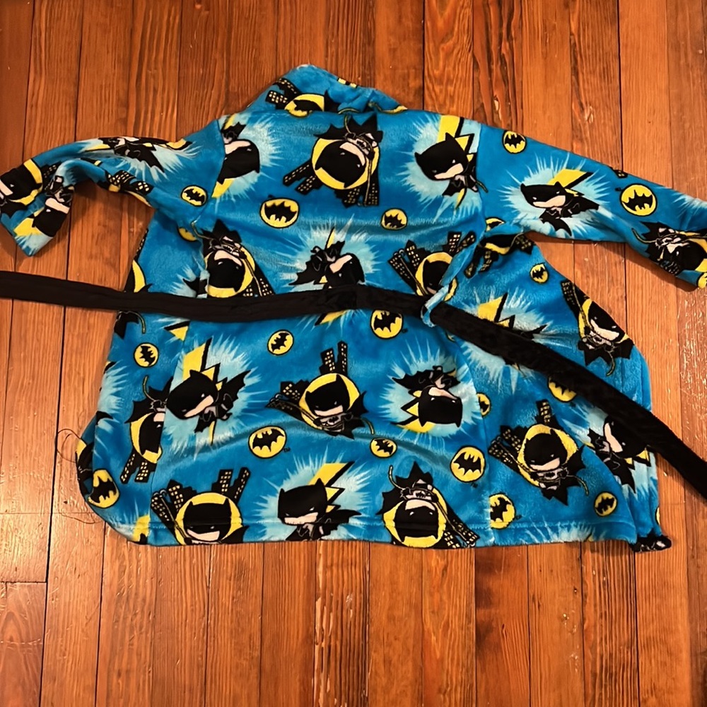 Batman robe - Picture 3 of 3
